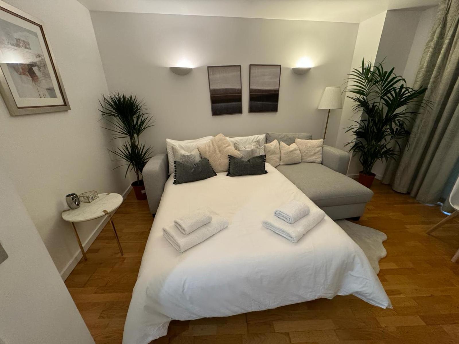 Luxury Apartment In Canary Wharf Londra Dış mekan fotoğraf